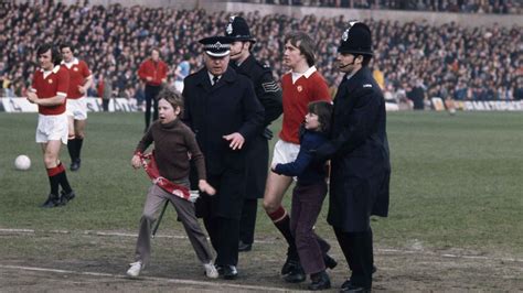 manchester united relegated|1974–75 Manchester United F.C. season .